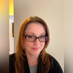 Meet your Posher, Mae